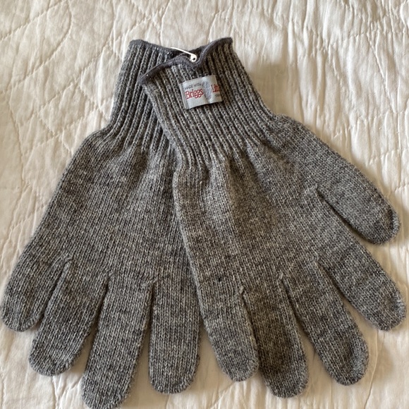 NWOT Briggs & Little Wool Gloves - Picture 2 of 4